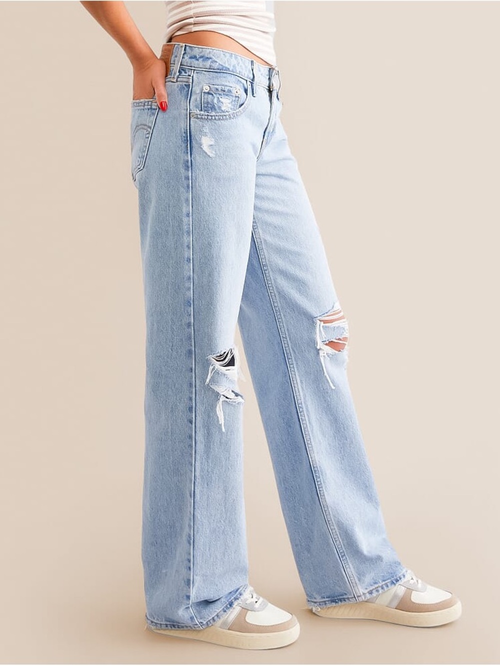 Levi's Low Loose Light Blue Ripped Wide-Leg Jeans Size 25/32 - Picture 2 of 11